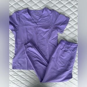 Mandala Scrub Set in Lavender